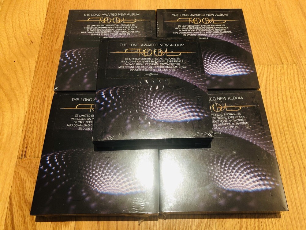 TOOL Fear Inoculum DELUXE Limited Edition CD, 4″ HD Screen & more! FREE SHIPPING